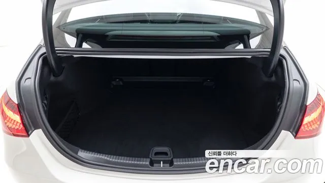 Mercedes-Benz C-Класс 2026 thumb 10