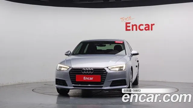 Audi A4 2019 thumb 2