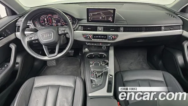 Audi A4 2019 thumb 6