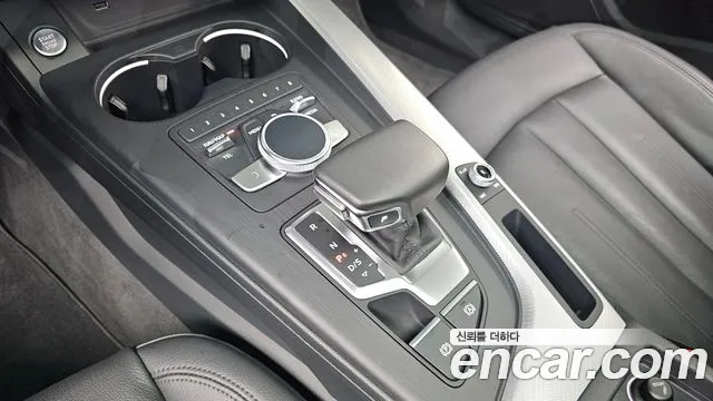 Audi A4 2019 thumb 8