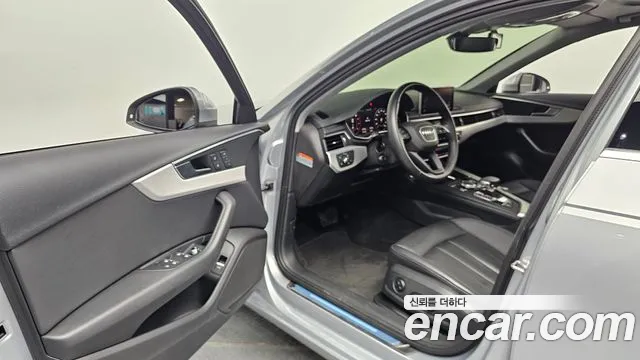 Audi A4 2019 thumb 9