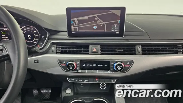 Audi A4 2019 thumb 11