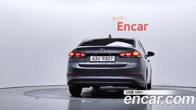 Hyundai Avante 2017 thumb 4