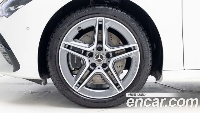 Mercedes-Benz CLA 2026 thumb 5