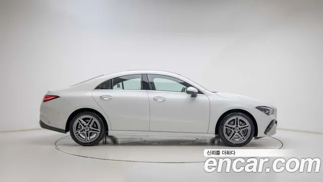 Mercedes-Benz CLA 2026 thumb 9