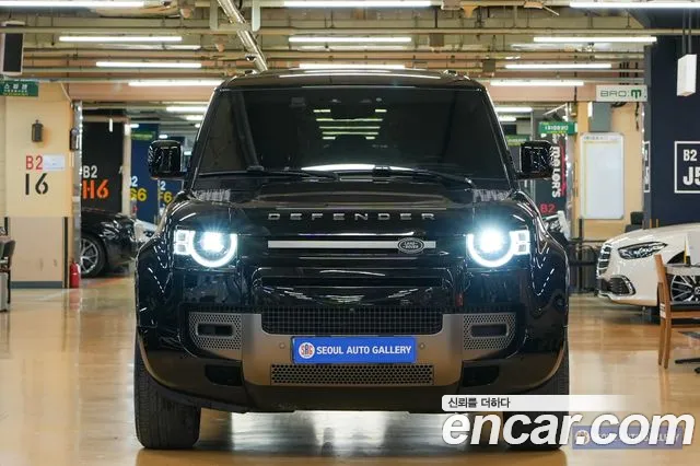 Land Rover Defender 2024 thumb 3