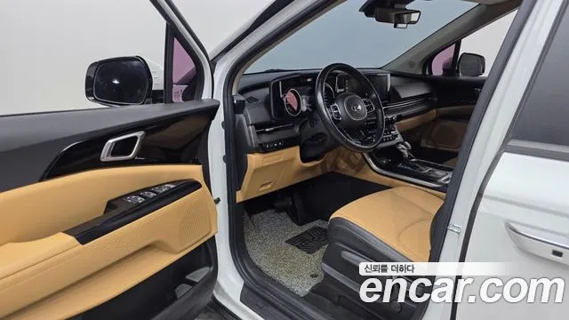 Kia Carnival 2021 thumb 10