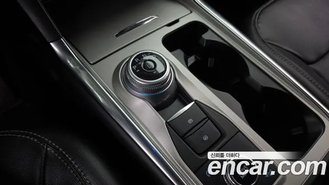 Ford Explorer 2023 thumb 9