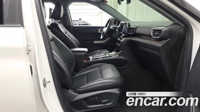 Ford Explorer 2023 thumb 11