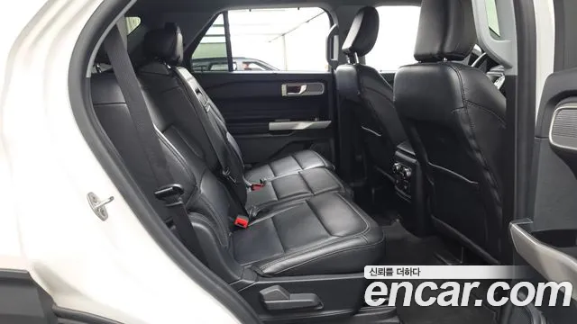 Ford Explorer 2023 thumb 12