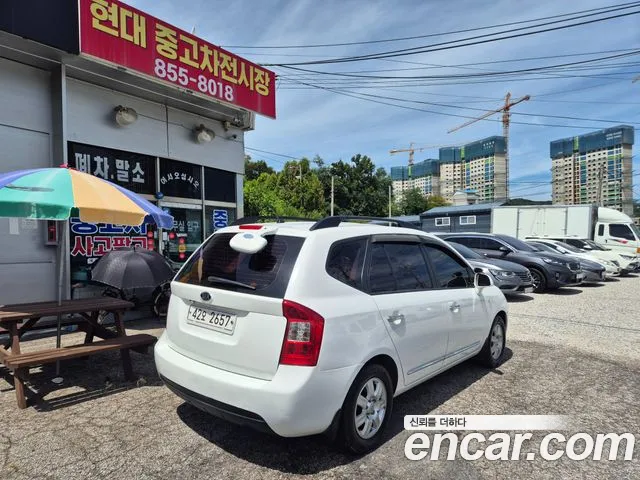 Kia Carens 2008 thumb 4