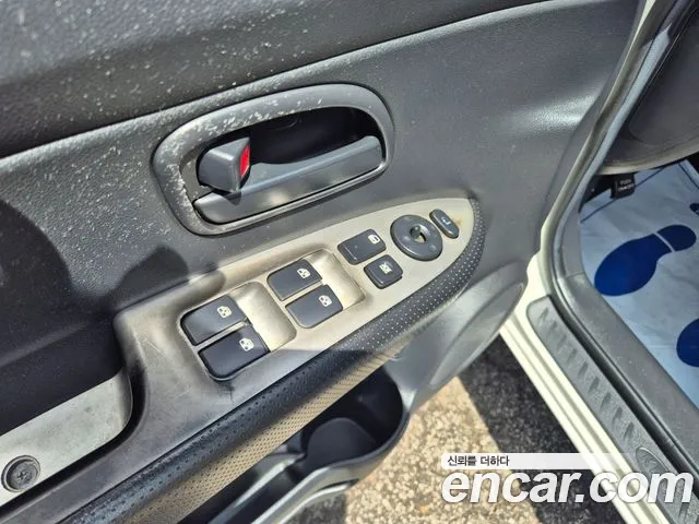 Kia Carens 2008 thumb 10
