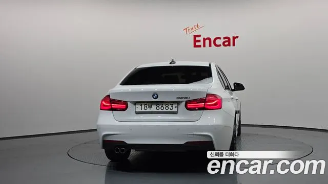 BMW 3 серии 2016 thumb 4