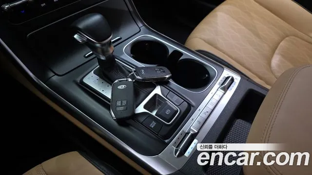 Kia Carnival 2021 thumb 9