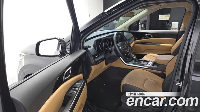 Kia Carnival 2021 thumb 10