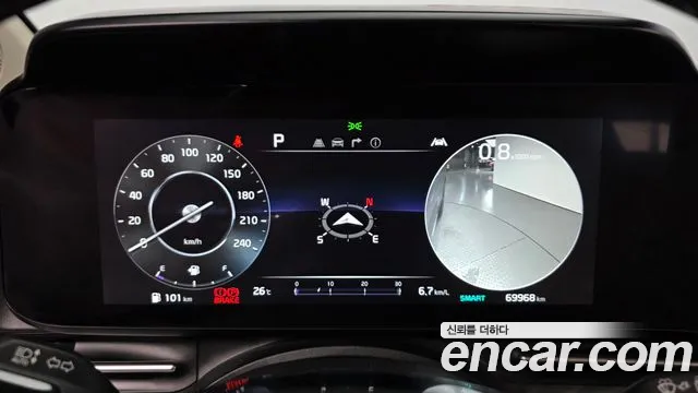Kia Carnival 2023 thumb 8