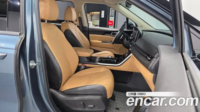 Kia Carnival 2023 thumb 11