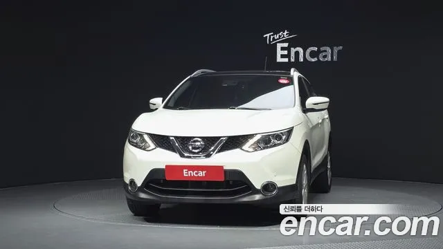 Nissan Qashqai 2015 thumb 3