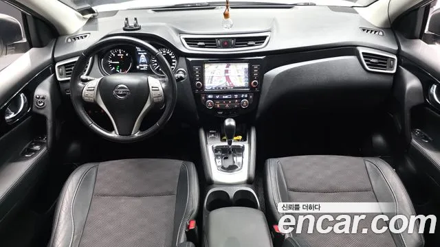 Nissan Qashqai 2015 thumb 7