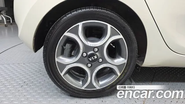 Kia Morning 2014 thumb 5