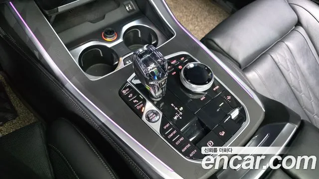 BMW X7 2020 thumb 9