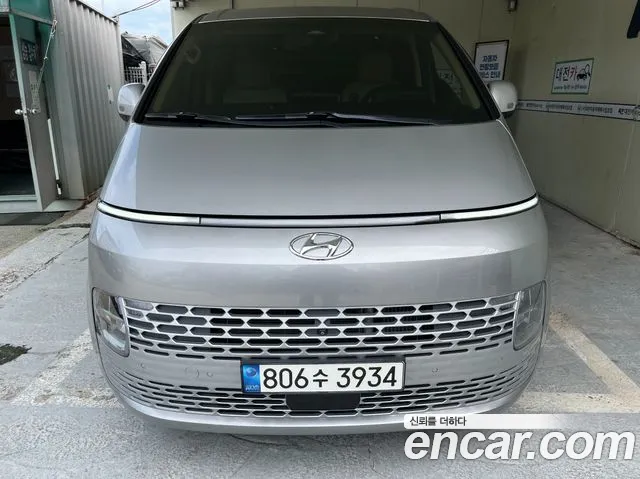 Hyundai Staria 2022 thumb 4