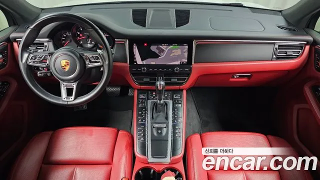 Porsche Macan 2021 thumb 6