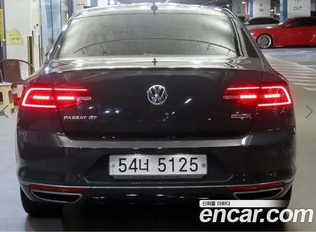 Volkswagen Passat GT 2018 thumb 5
