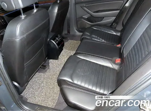 Volkswagen Passat GT 2018 thumb 7