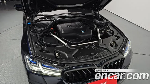 BMW 5 серии 2022 thumb 5