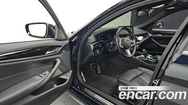 BMW 5 серии 2022 thumb 9