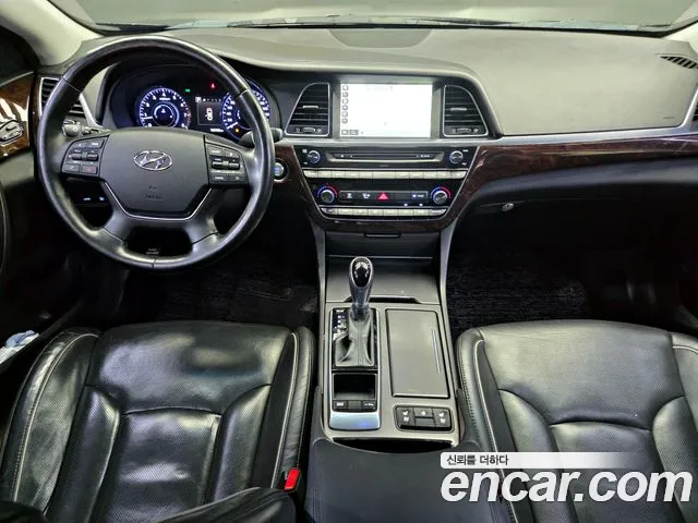 Hyundai Aslan 2017 thumb 7