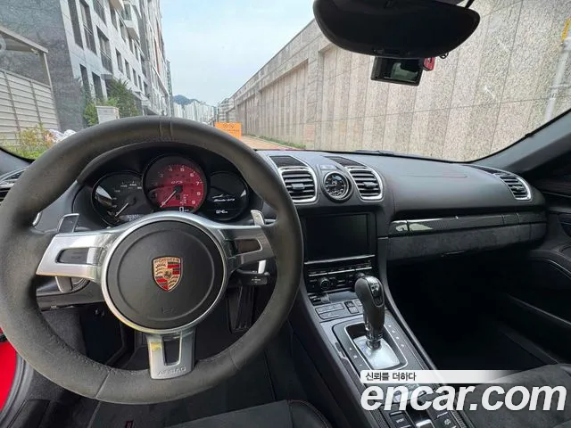 Porsche Boxster 2015 thumb 10