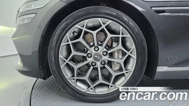 Genesis G80 2022 thumb 4