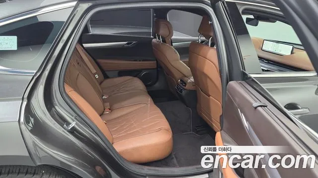 Genesis G80 2022 thumb 11