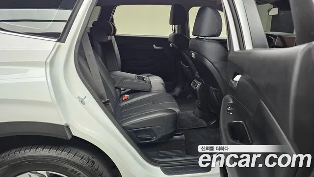 Hyundai Santa Fe 2023 thumb 10