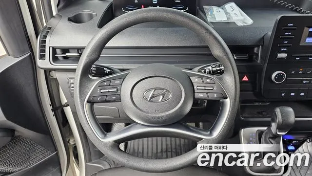 Hyundai Staria 2022 thumb 11