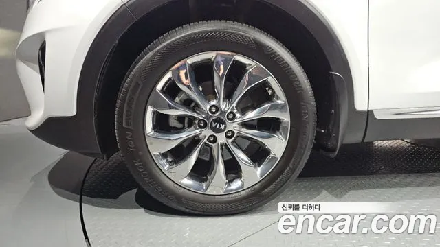 Kia Sorento 2018 thumb 4
