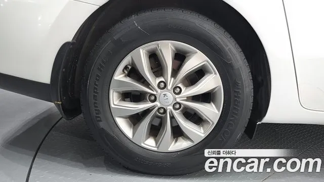 Kia Carnival 2018 thumb 5
