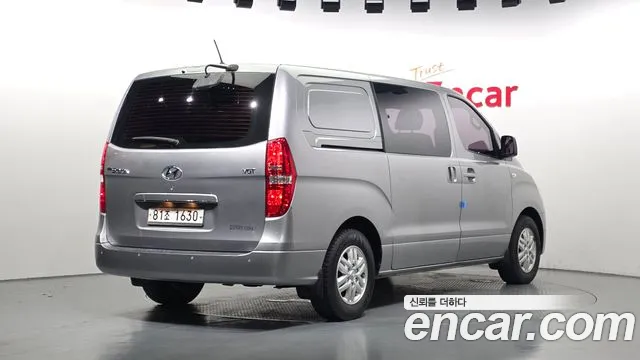 Hyundai Staria 2017 thumb 2