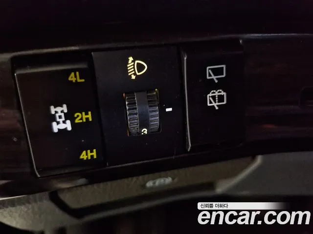 KG_Mobility_Ssangyong KORANDO 2015 thumb 11