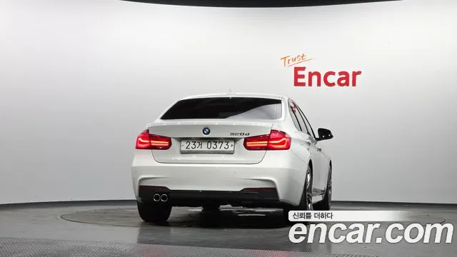 BMW 3 серии 2016 thumb 4