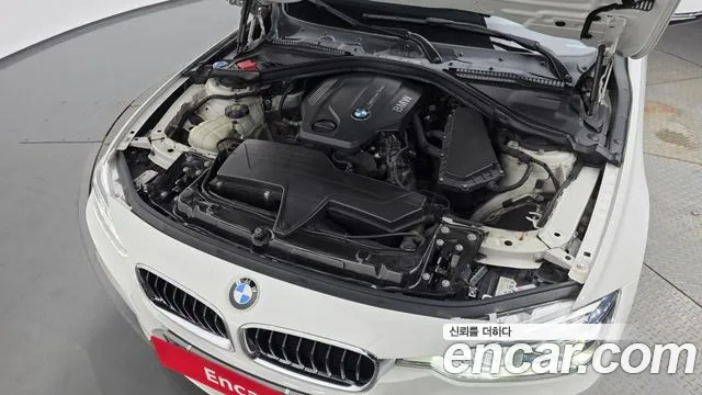 BMW 3 серии 2016 thumb 6