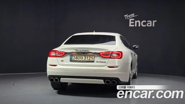 Maserati Quattroporte 2014 thumb 4