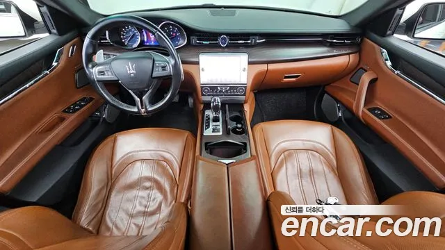 Maserati Quattroporte 2014 thumb 7