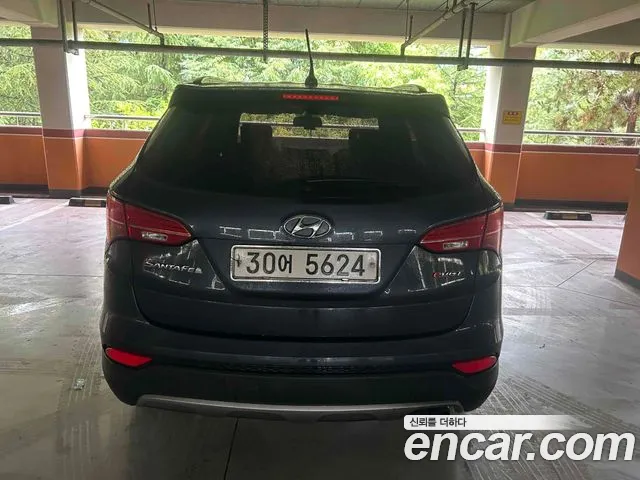 Hyundai Santa Fe 2013 thumb 4