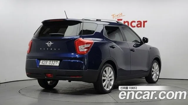KGM Tivoli Air 2016 thumb 2