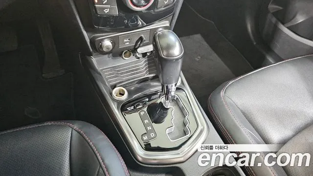 KGM Tivoli Air 2016 thumb 9