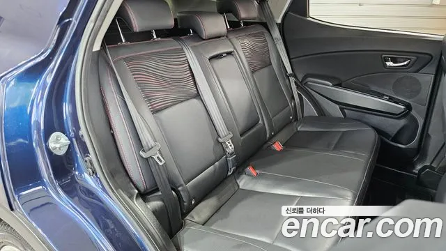 KGM Tivoli Air 2016 thumb 11