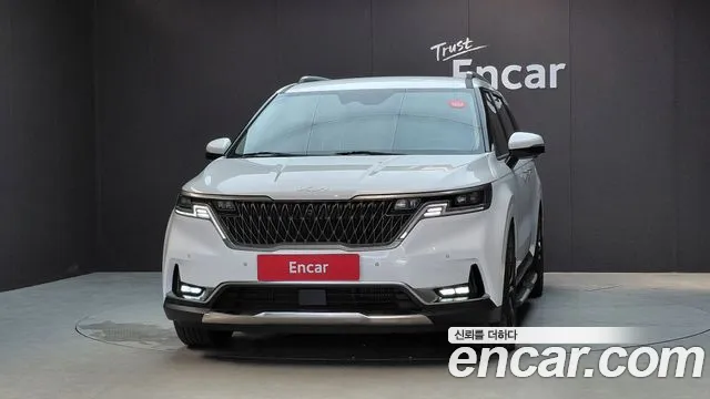 Kia Carnival 2021 thumb 3
